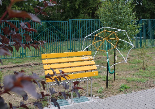 Зона отдыха на территории